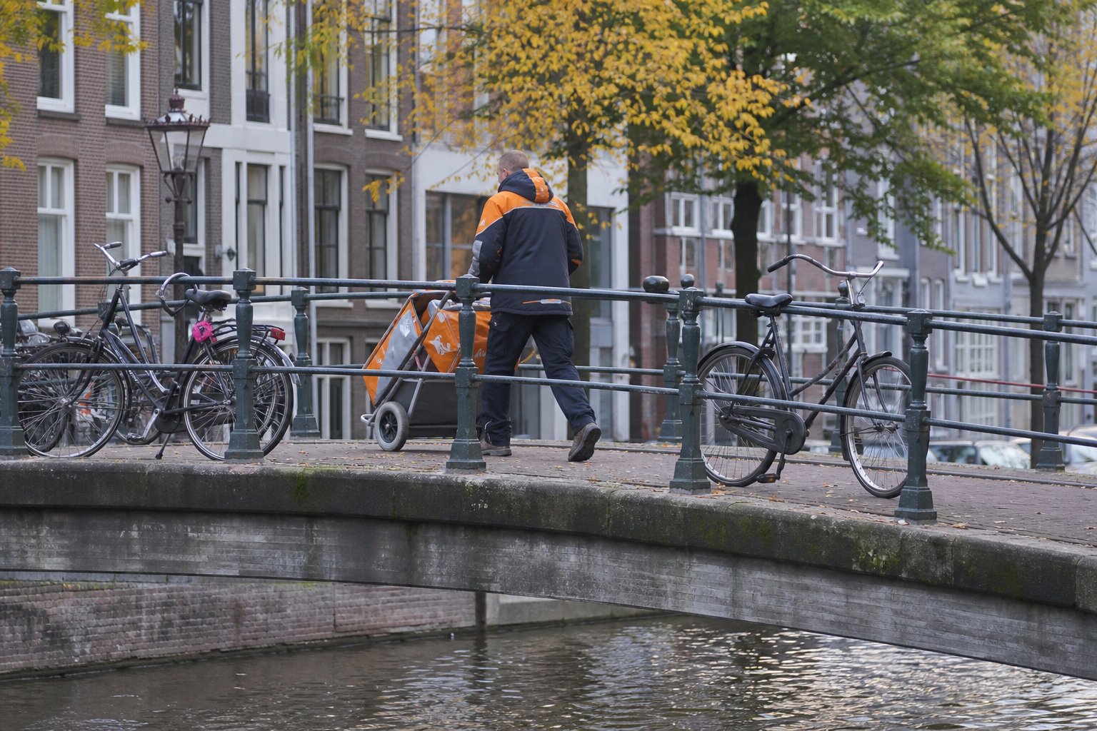 Essentially Amsterdam – Tuesday, August 25, 2026
